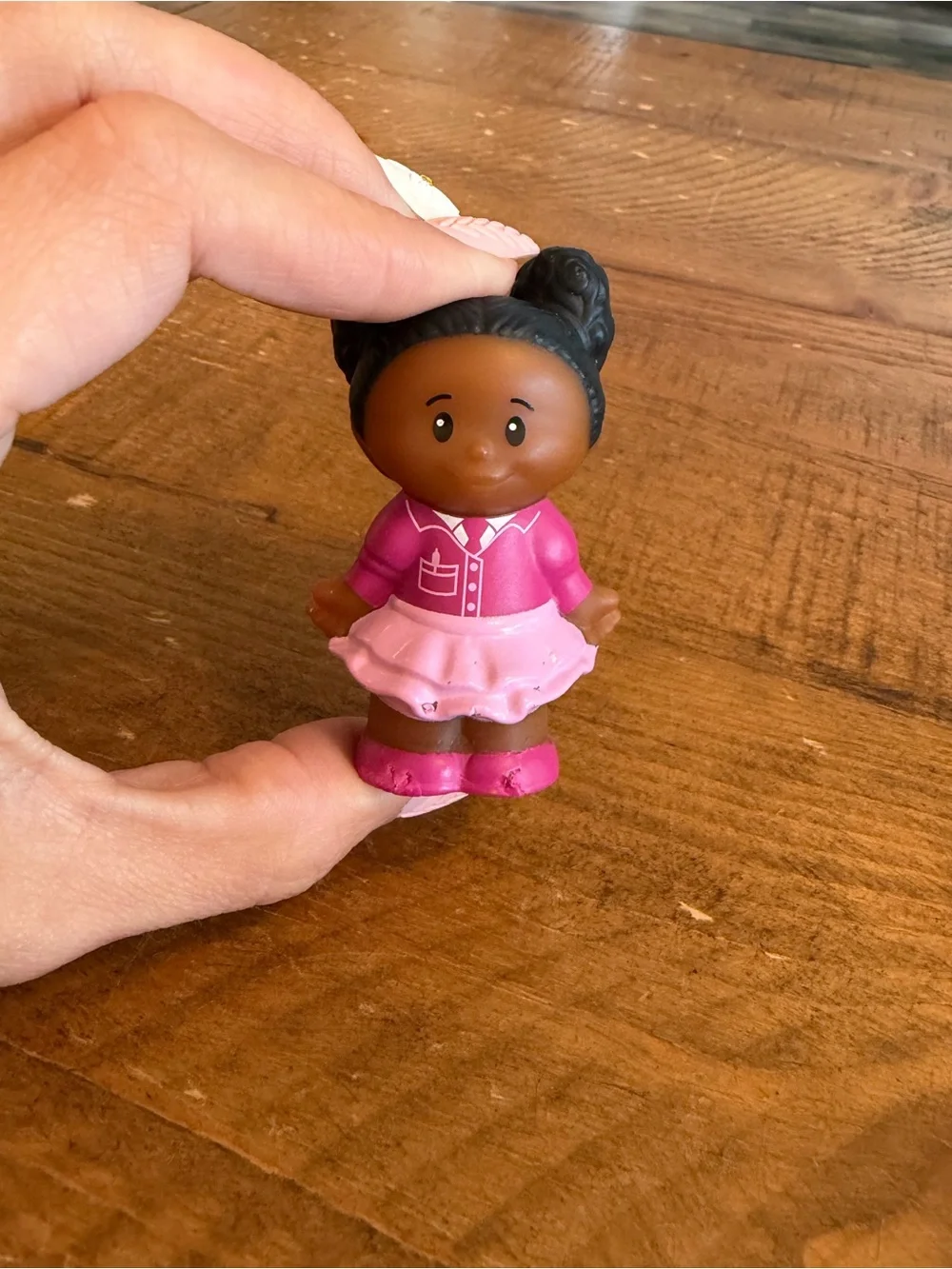 Fisher Price Little People Tessa pink dress as is